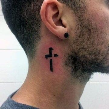 Featured image of post Imagenes De Tatuajes De Cruces En El Cuello