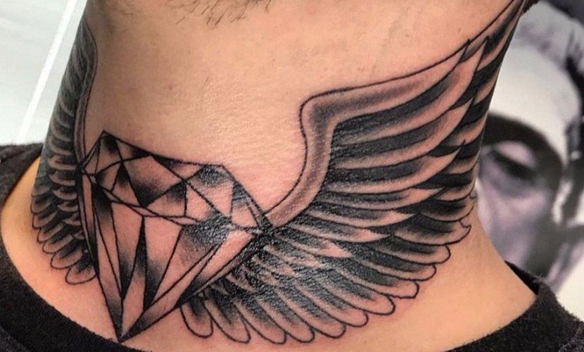 Featured image of post Tatuajes De Alas De Angel En El Cuello